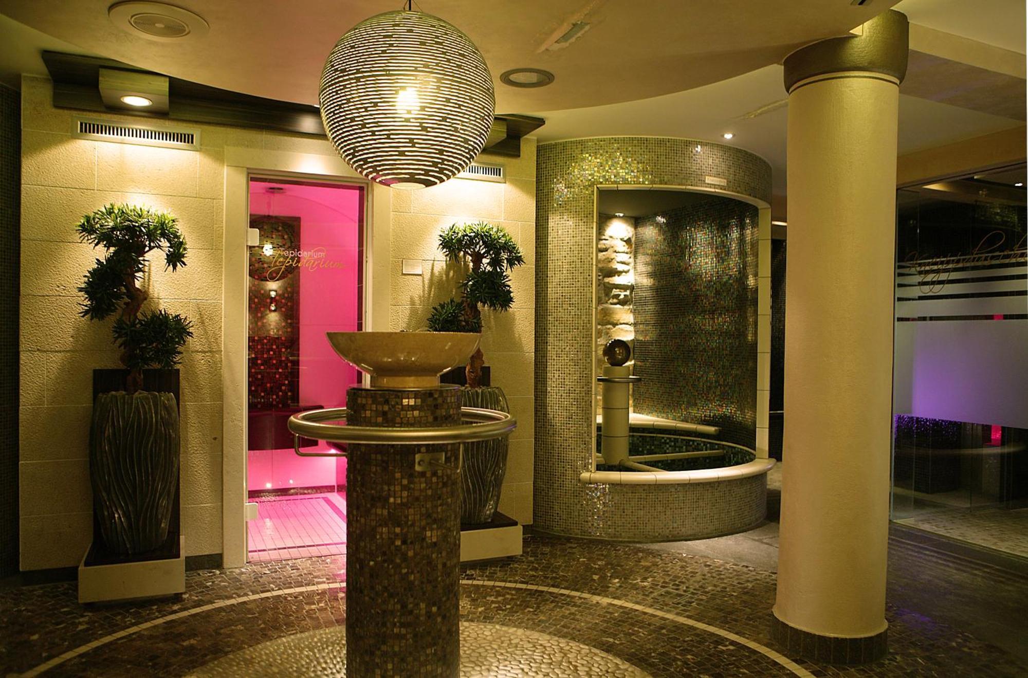 Der Heidehof Conference & Spa Resort Gaimersheim ภายนอก รูปภาพ