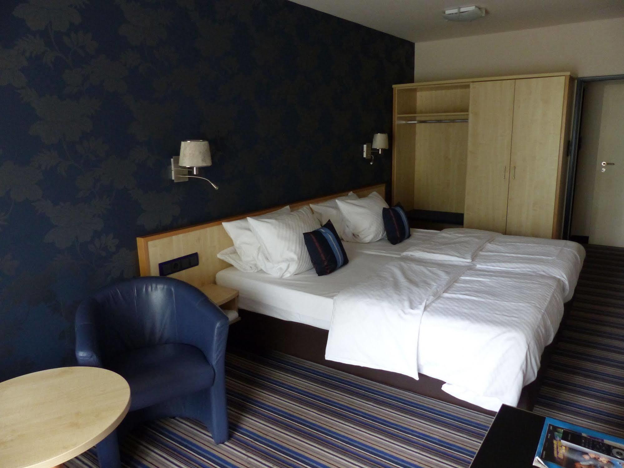 Der Heidehof Conference & Spa Resort Gaimersheim ภายนอก รูปภาพ